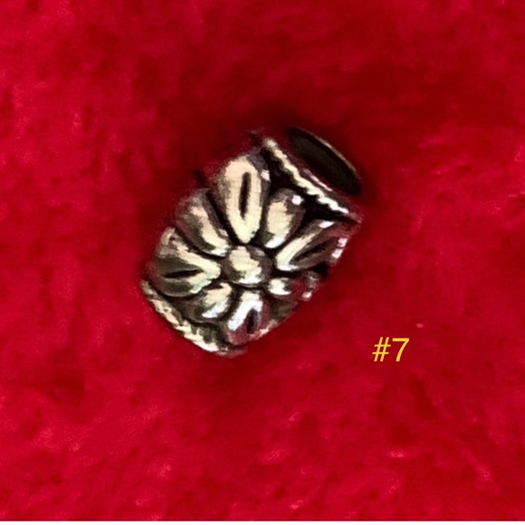 “Make It!” Individual Decorated                   Silver Spacer’s     NWOT - Picture 8 of 8